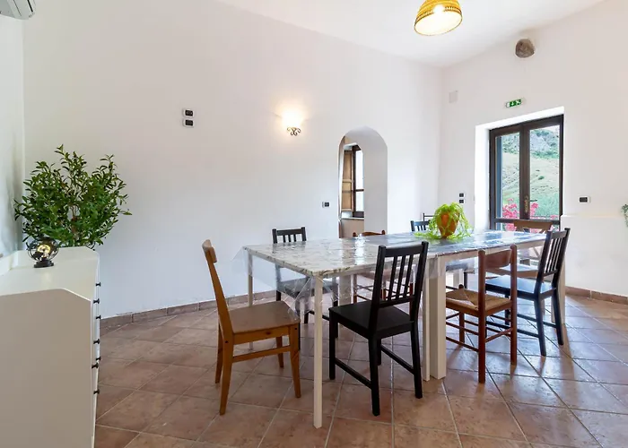 Il Castello Degli Ulivi - In Natura 度假居 *