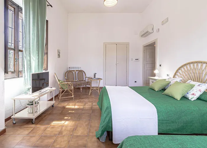 Il Castello Degli Ulivi - In Natura * 罗切拉伊奥尼卡