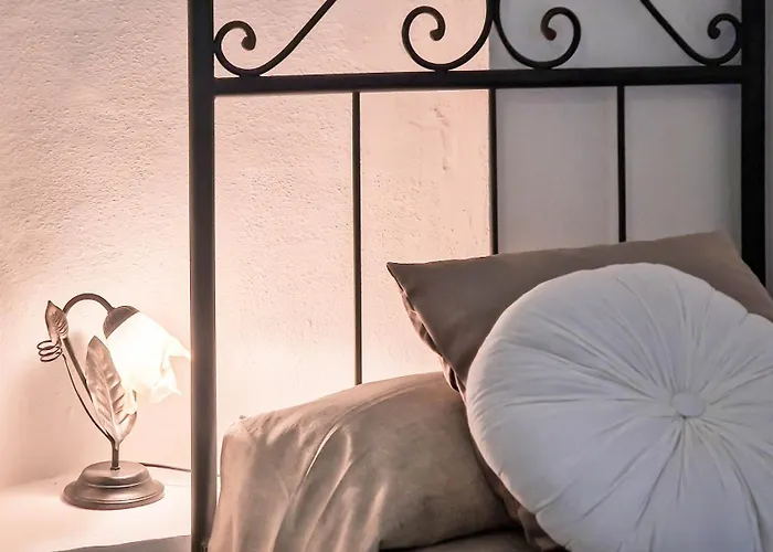 度假居 Il Castello Degli Ulivi - In Natura *